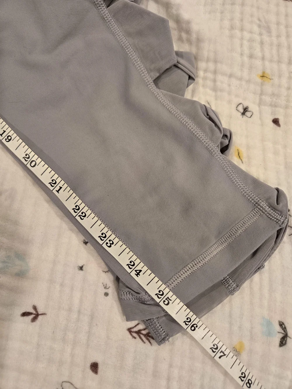 *Victoria's Secret Sport* Knockout Light Gray Leggings with Cutout Leg Detail